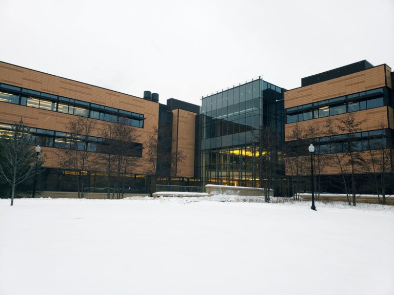 Campus Closed on Thursday, January 31st featured image background
