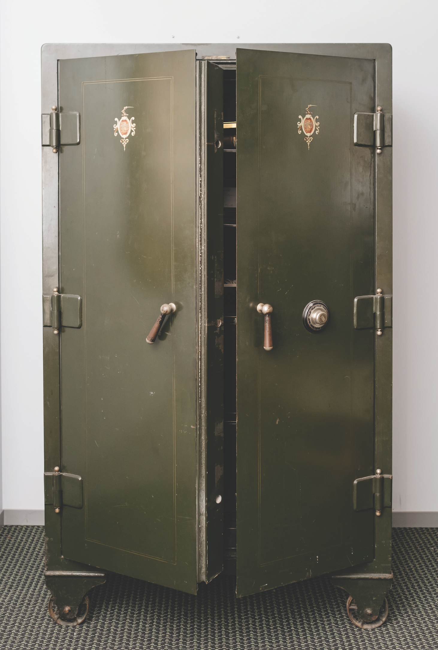 A safe owned by Swedish poet Carl Sandburg.