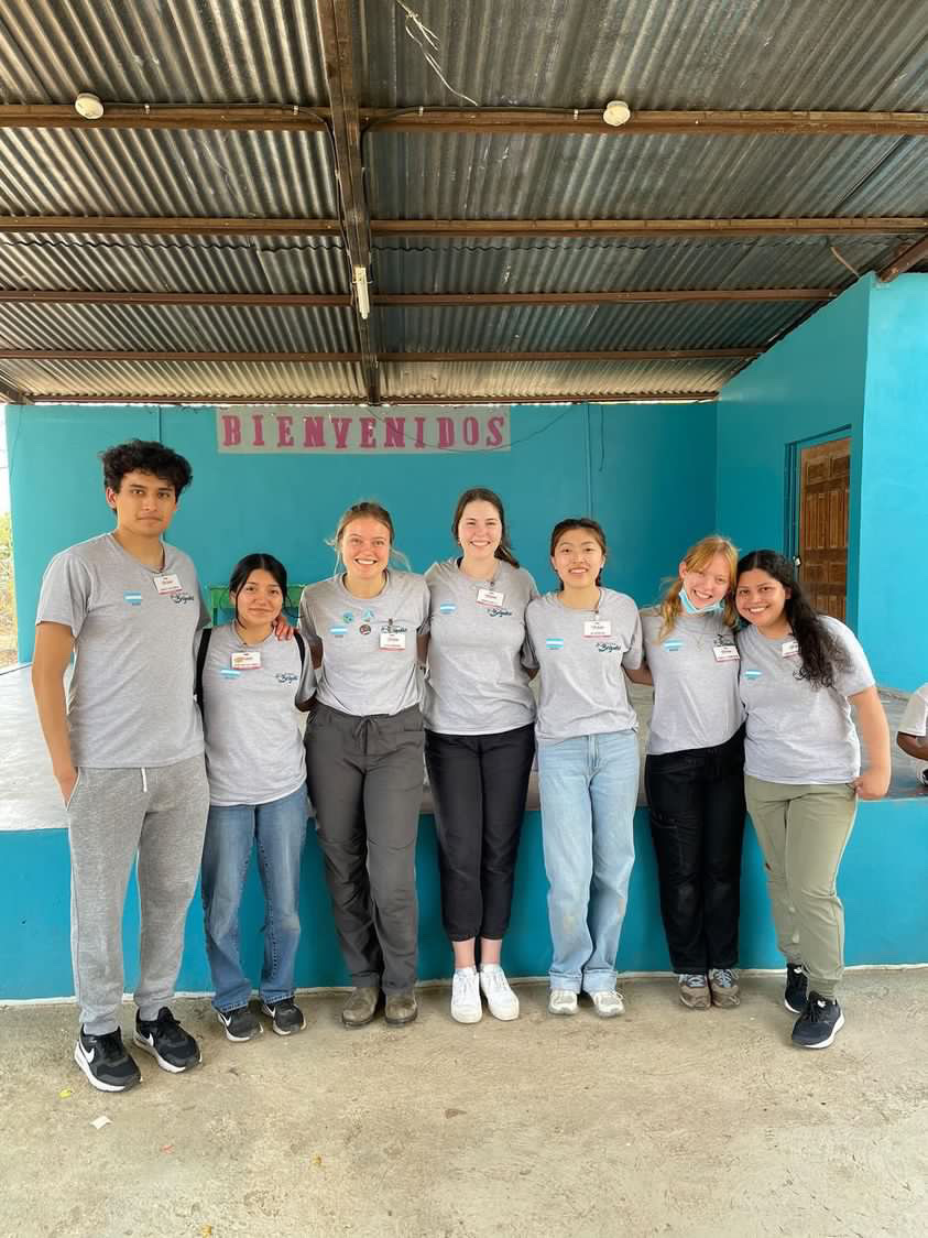 North Park Students Volunteer Supplies, Medical Services to Honduran Communities