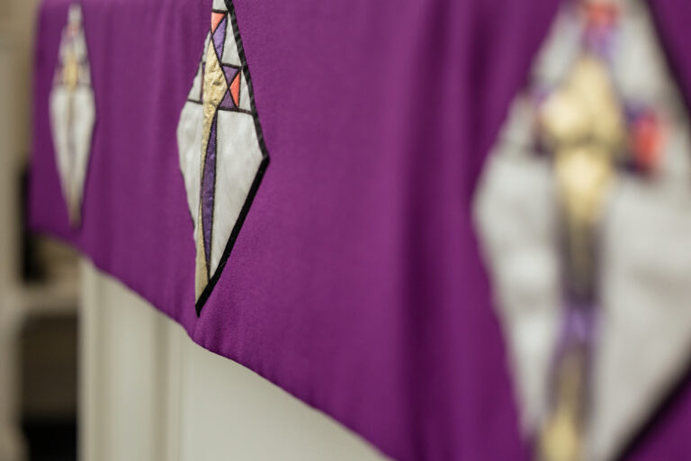 Dean Edwards Reflects on Theological Education’s Current Crossroads featured image background